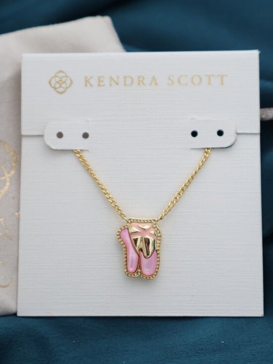 Kendra Scott Jewelry - Kendra Scott Ballet Gold Blush Mother--Pearl Necklace NEW Perfect condition